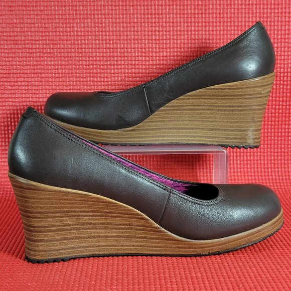 CROCS Shoes - Crocs Grey Wooden Wedges - Size 7.5